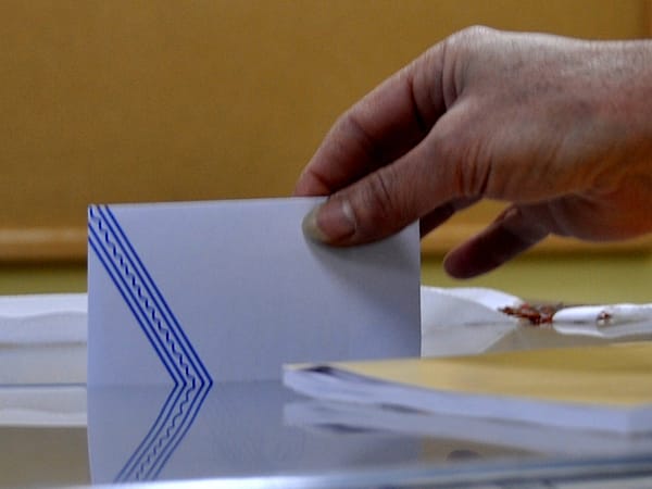 eklogikos nomos aftodioikisi