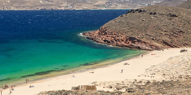 paralia agios sostis